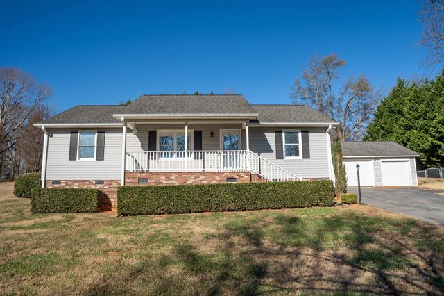 521 Quail Creek Road, Inman, SC 29349