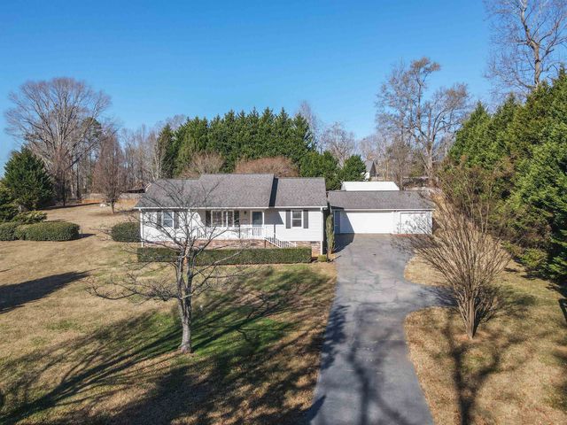 521 Quail Creek Road, Inman, SC 29349