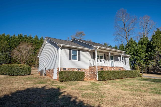 521 Quail Creek Road, Inman, SC 29349
