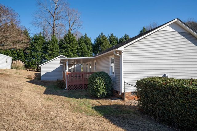 521 Quail Creek Road, Inman, SC 29349