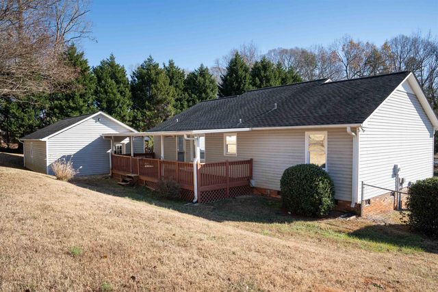 521 Quail Creek Road, Inman, SC 29349