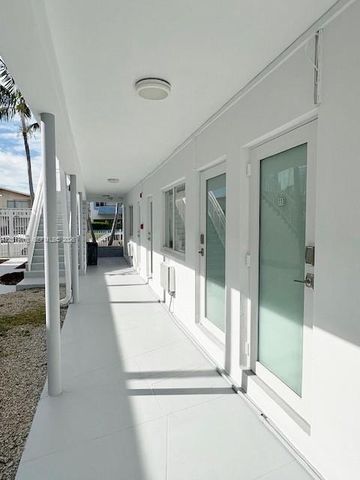 7445 Harding Ave 112, Miami Beach, FL 33141