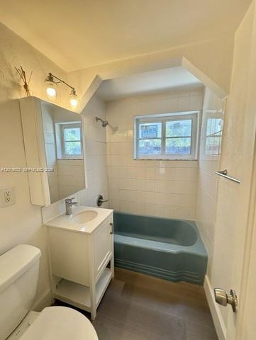 7445 Harding Ave 112, Miami Beach, FL 33141