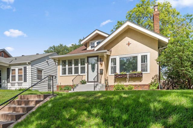 5635 21st Avenue S, Minneapolis, MN 55417