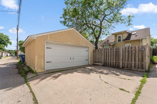 5635 21st Avenue S, Minneapolis, MN 55417