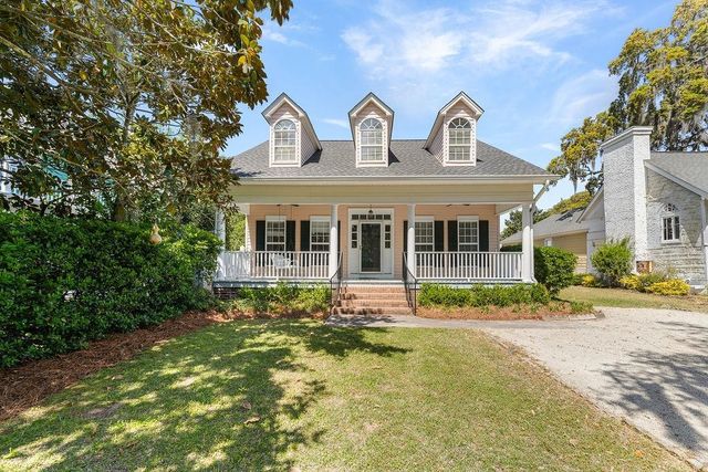 119 Berry Tree Dr., Pawleys Island, SC 29585