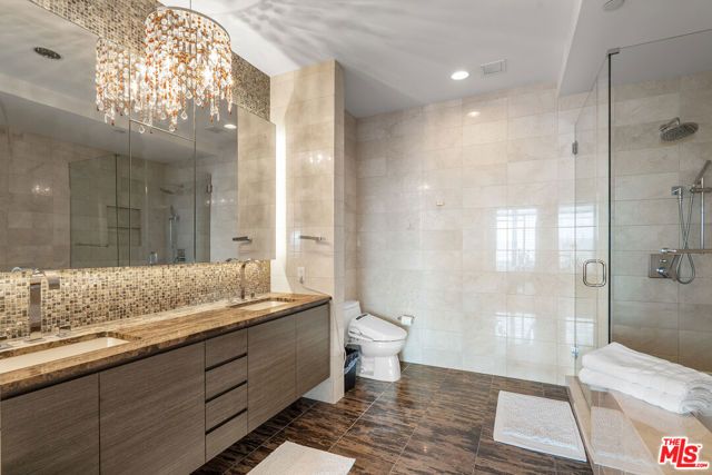 900 W Olympic Boulevard 36F, Los Angeles, CA 90015