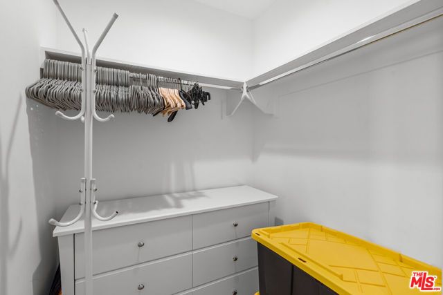 900 W Olympic Boulevard 36F, Los Angeles, CA 90015