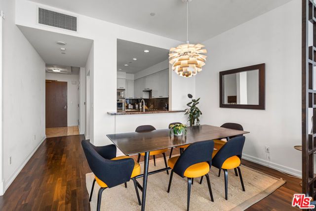 900 W Olympic Boulevard 36F, Los Angeles, CA 90015