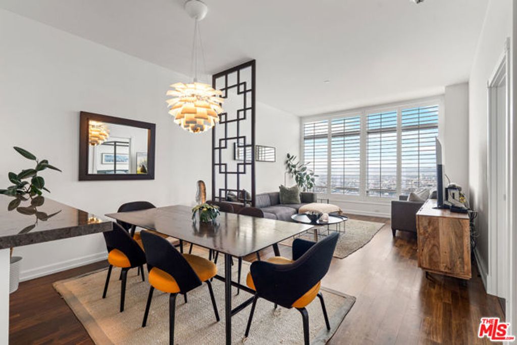 900 W Olympic Boulevard 36F, Los Angeles, CA 90015