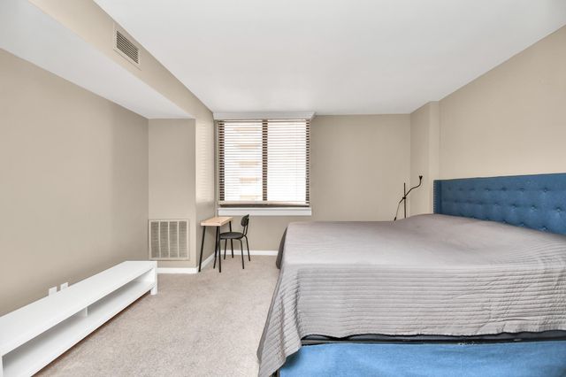 3525 Sage Road 1314, Houston, TX 77056