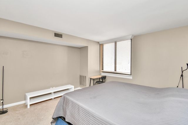 3525 Sage Road 1314, Houston, TX 77056