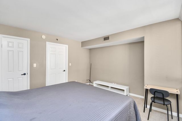 3525 Sage Road 1314, Houston, TX 77056