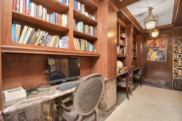 3525 Sage Road 1314, Houston, TX 77056