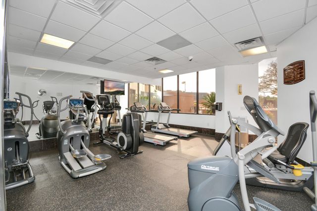 3525 Sage Road 1314, Houston, TX 77056