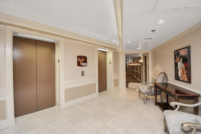 3525 Sage Road 1314, Houston, TX 77056