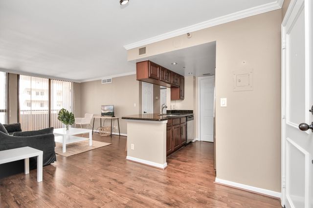 3525 Sage Road 1314, Houston, TX 77056