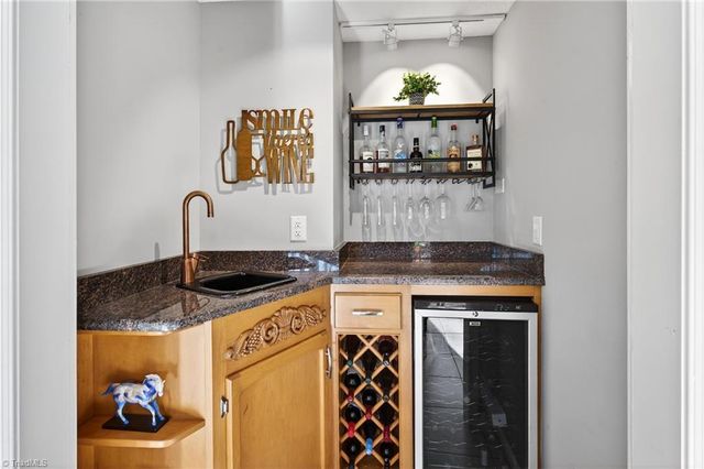 7736 Penns Grove Road, Summerfield, NC 27358