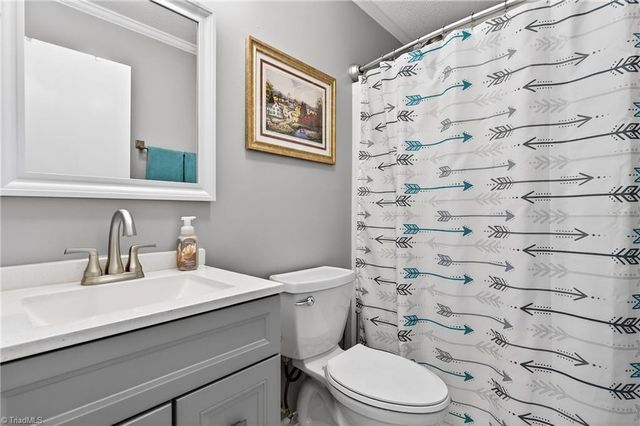 7736 Penns Grove Road, Summerfield, NC 27358