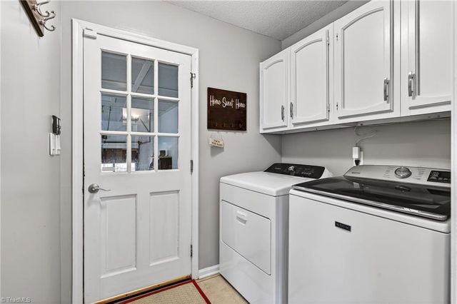 7736 Penns Grove Road, Summerfield, NC 27358