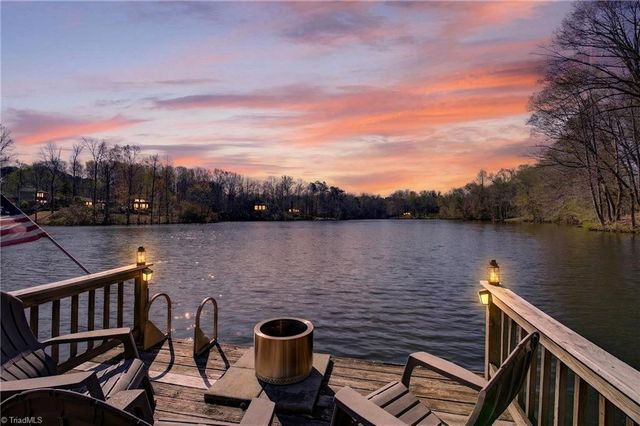 7736 Penns Grove Road, Summerfield, NC 27358