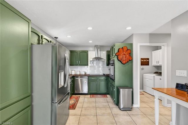 7736 Penns Grove Road, Summerfield, NC 27358