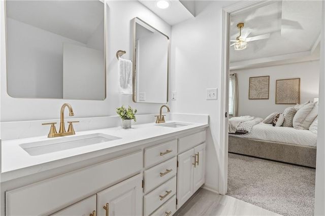 10809 W 76th Street, Overland Park, KS 66214