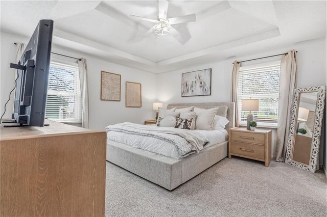 10809 W 76th Street, Overland Park, KS 66214