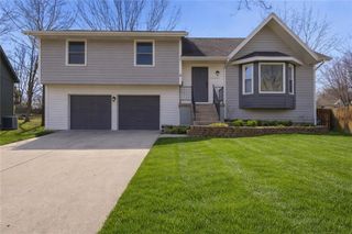 10809 W 76th Street, Overland Park, KS 66214