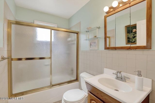 4 Keleigh Place, Ocean Twp, NJ 07712