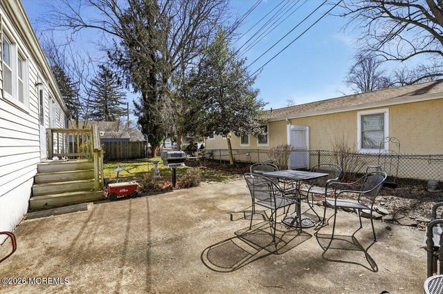 4 Keleigh Place, Ocean Twp, NJ 07712