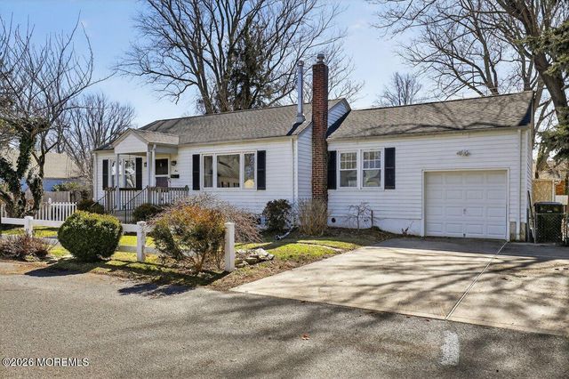 4 Keleigh Place, Ocean Twp, NJ 07712