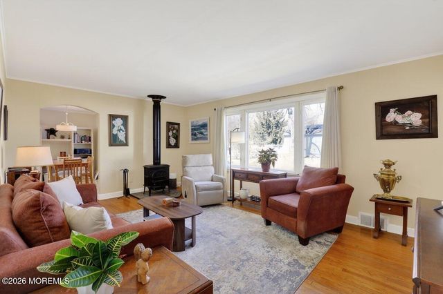 4 Keleigh Place, Ocean Twp, NJ 07712