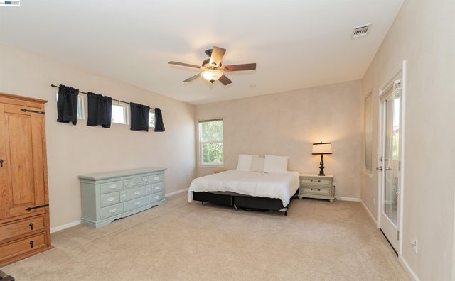 172 W Erics Way, Mountain House, CA 95391