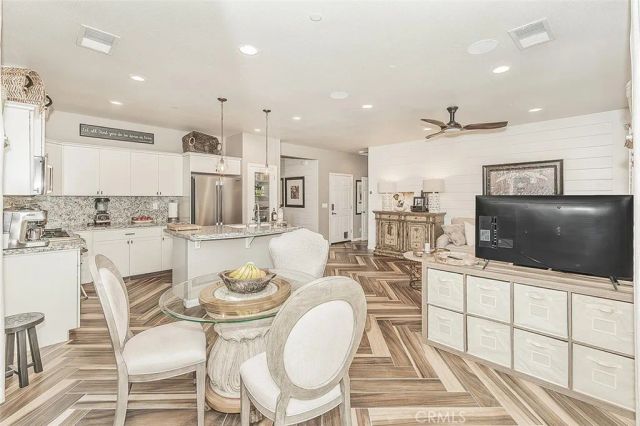 7076 N Cedar Hill Drive, Fresno, CA 93722