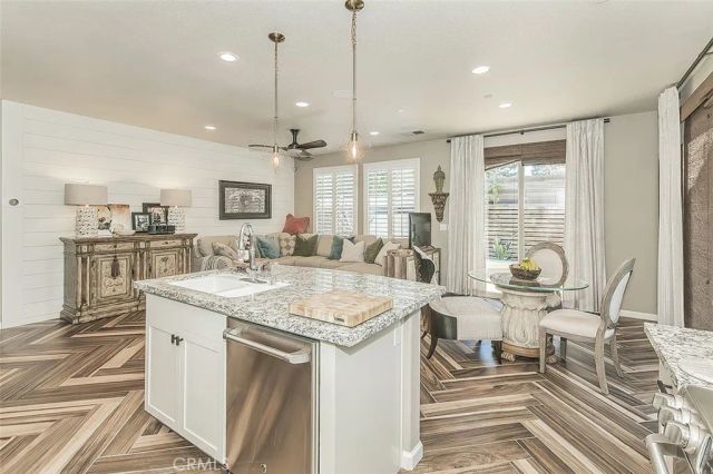 7076 N Cedar Hill Drive, Fresno, CA 93722