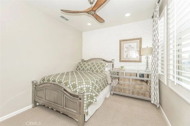 7076 N Cedar Hill Drive, Fresno, CA 93722