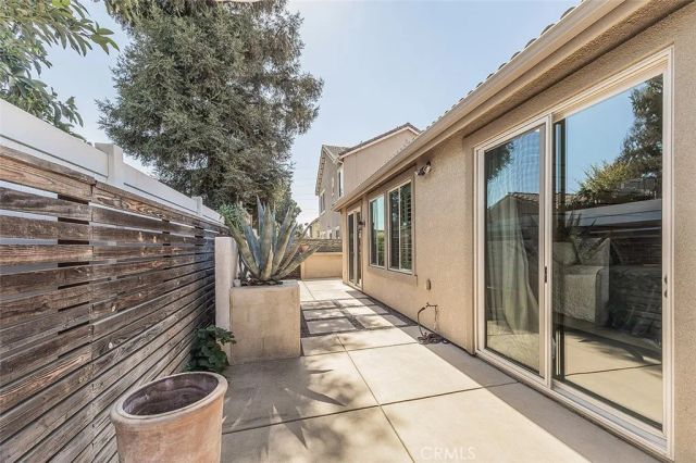 7076 N Cedar Hill Drive, Fresno, CA 93722