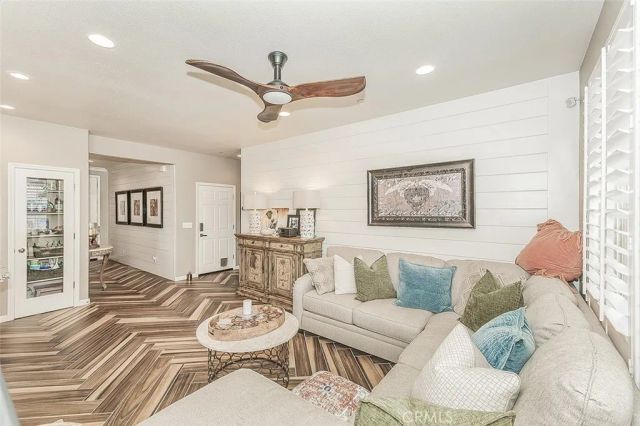 7076 N Cedar Hill Drive, Fresno, CA 93722