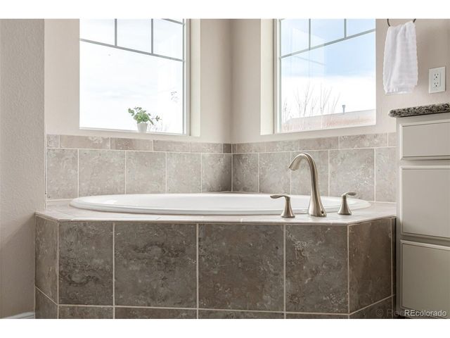 2756 Whitewing Way, Castle Rock, CO 80108