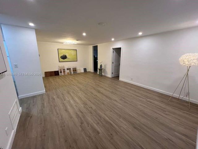 6220 NW 19th St, Sunrise, FL 33313