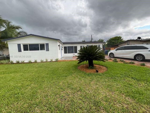 6220 NW 19th St, Sunrise, FL 33313