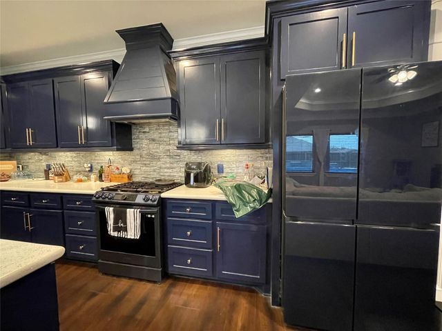 218 N Avenue A, Freeport, TX 77541