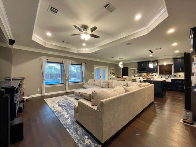 218 N Avenue A, Freeport, TX 77541