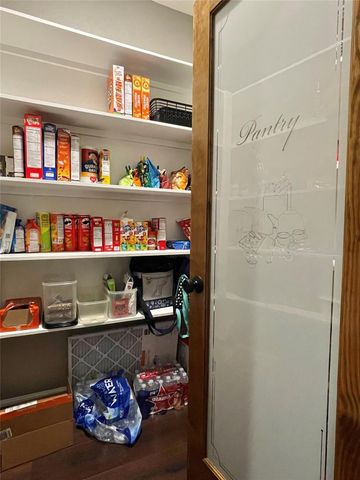 218 N Avenue A, Freeport, TX 77541