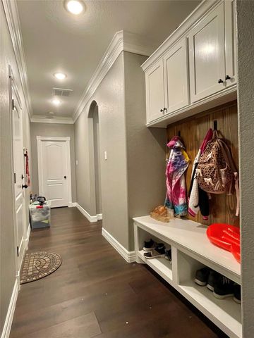 218 N Avenue A, Freeport, TX 77541