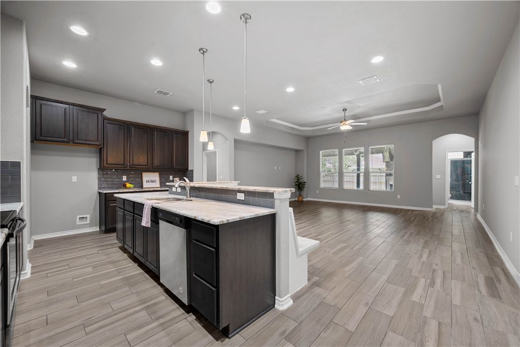 118 Norwood Oaks Dr, Rockport, TX 78382 — photo 3