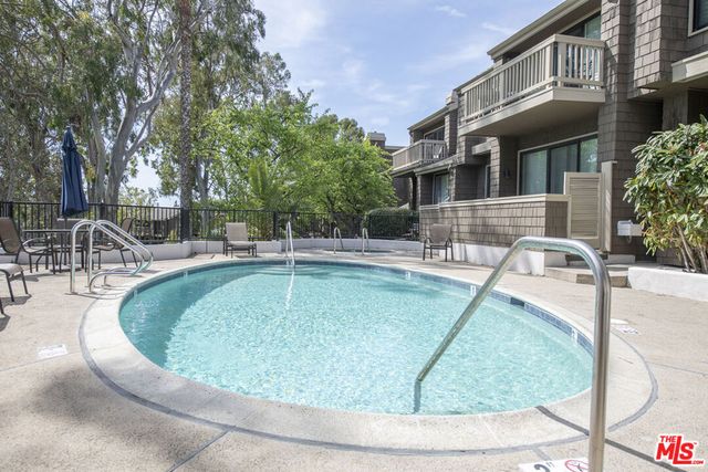 38 Sea Island Drive, Newport Beach, CA 92660