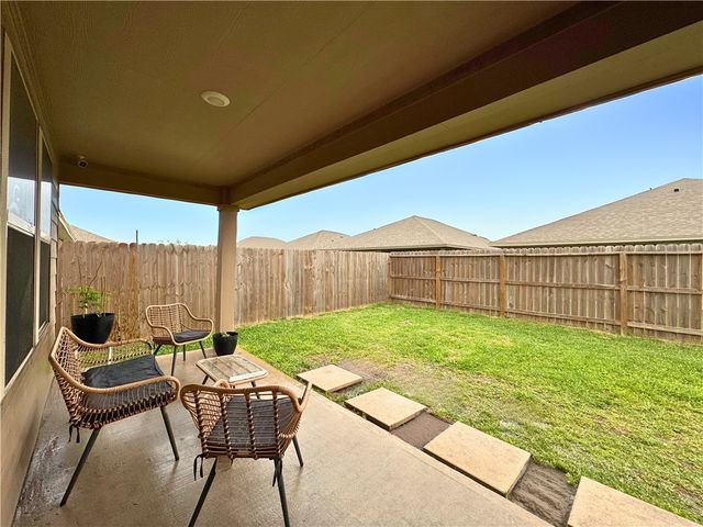 7726 Lariat Toss Dr, Corpus Christi, TX 78414