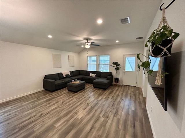 7726 Lariat Toss Dr, Corpus Christi, TX 78414